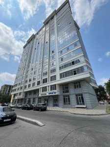 Зеркало Excellence в магазине Bluebell: когда красота платья встречается с совершенством отражения